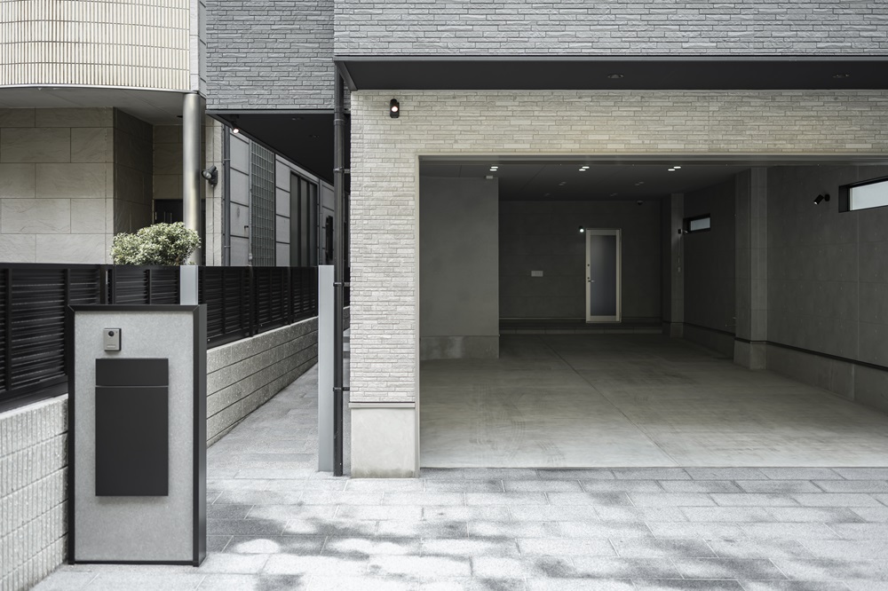 【鉄骨3階建】人、車、遊び場などご家族の暮らしをまるごと守る家 画像